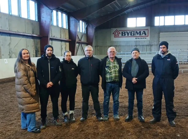 Nývalda nevndin, f.v. Lý Dánialsdóttir, Marius Joensen, Jonita á Plógv, Carl Joensen, Regin Poulsen, Zacharias R. Jacobsen og Jógvan Heinesen