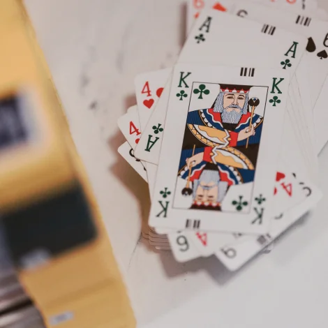 Spennandi bridgefestivalur við altjóða luttøku