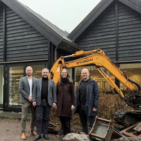 Fegnast um útbyggingina av Listasavni Føroya