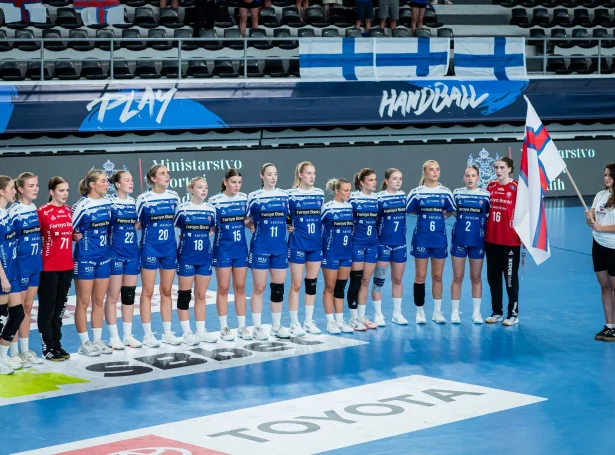 Til U19 EM í fjør. Føroyska liðið var upprunaliga júst ov stutt til HM fyri U20-lið - men nú er nýggjur møguleiki komin (Mynd: HSF/Kolektiff)