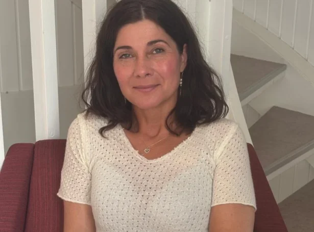 Vyrjað verður at ganga úr Miðvági klokkan 15.30, hetta frá bygdaskúlanum, og frá Virkishúsinum við Ánna í Sandavági klokkan 15.40 (Mynd: vaga.fo)