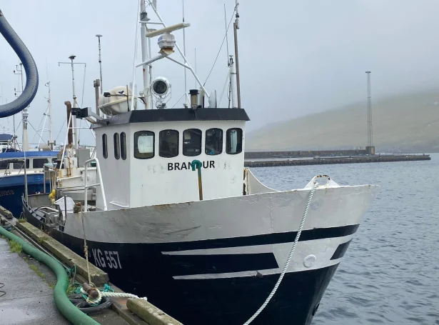 Brandur hevði útvið 10.000 pund.