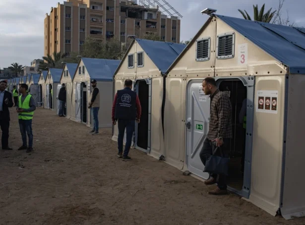 Fyri fyrstu ferð í 20 ár er val í Gzageiranum (Mynd: EPA)