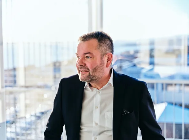 Kristian R. Davidsen, samtaksstjóri (Mynd: Føroya Tele)