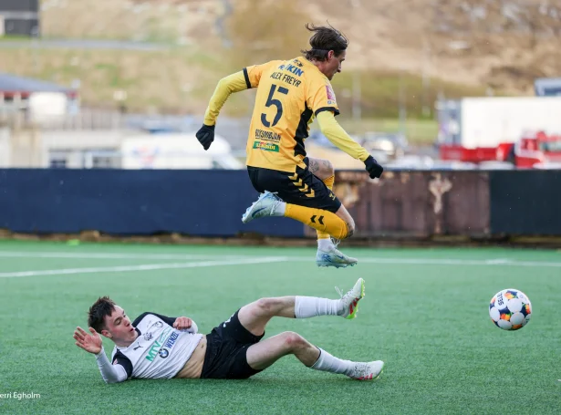 B36 vann 2-0, tá NSÍ vitjaði fyrr í ár. Í kvøld lønti NSÍ hesum aftur við sannførandi sigri við Løkin (Savnsmynd: Sverri Egholm)