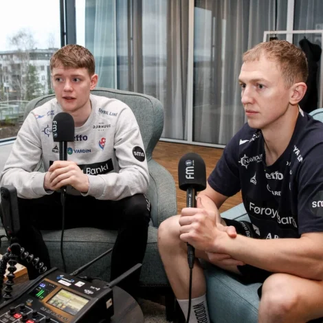 Bjarni í Selvindi og Allan Norðberg til EM í Osloa - nú verður farið eftir enn einum endaspæli, og teir vera aftur við mikrofonirnar í dag (Mynd: Sverri Egholm)