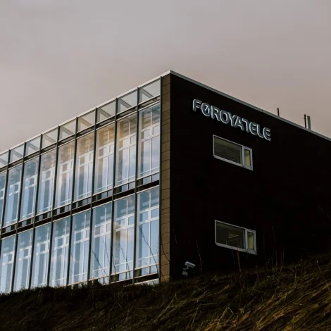 Føroya Tele rindar landskassanum 50 milliónir krónur í vinningsbýti