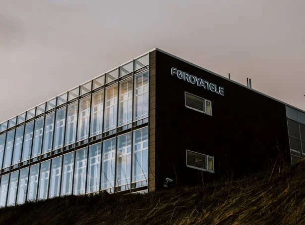 -Samtaksnevndin í Føroya Tele fegnast um góðu gongdina, og at samtakið stendur á tryggari fíggjarligari grund bæði í gjaldføri og rakstri