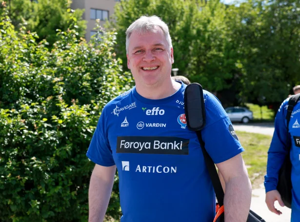 Her hevur kanska verið eitt sindur trupult at fingið alt samskifti og onnur ting at koyra, og tað hava verið nøkur smáting 