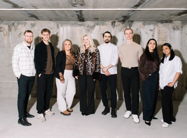 Frá vinstru Eirikur Jákupsson, Brynjálvur Sigurðsson, Karla V. Joensen, Randi á Bergi, Erick Ibarra, Phil Freere, Bjørt Kristiansen og Athaya Yenjai (Pönd)