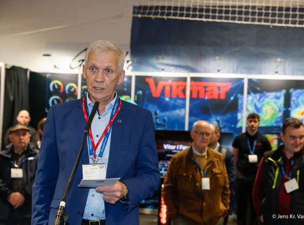 Karl Johansen, borgarstjóri fegnaðist um, at Klaksvíkar kommuna fær heiðurin at hýsa Atlantic Fair (Mynd: Jens Kr. Vang)