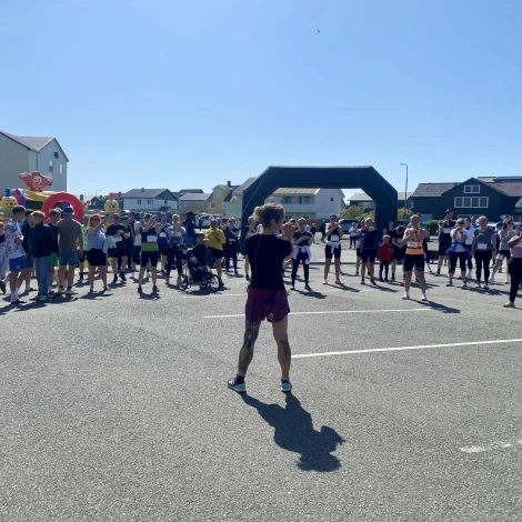 Renna hálvt marathon í Sandoy leygardagin
