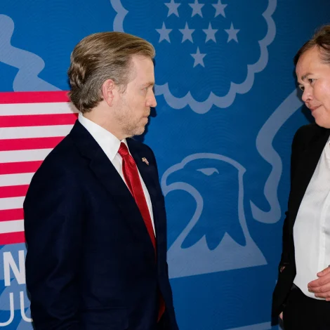 – Trump fer ikki at brúka vald