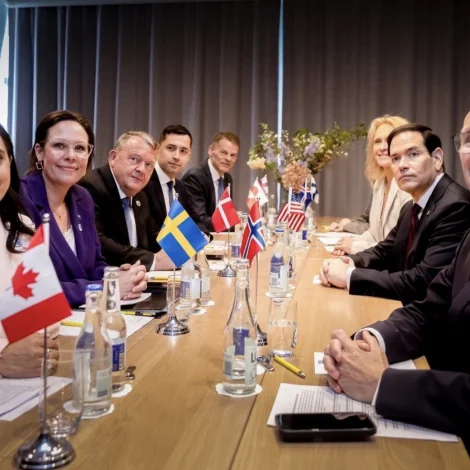 Bárður á Steig Nielsen á uttanríkisráðharrafundi í Helsingborg