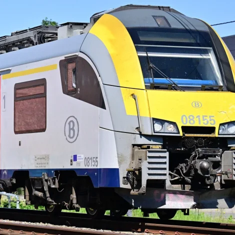 Tok koyrt á skúlabuss í Belgia