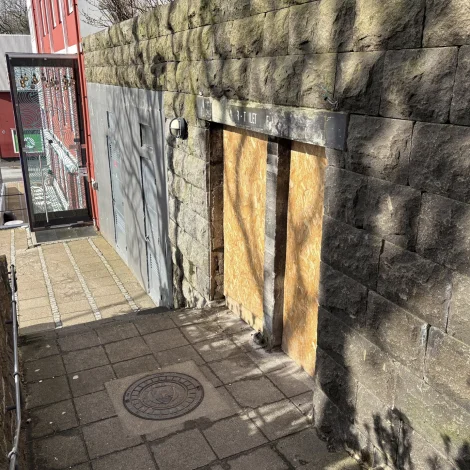Gera heilt nýtt vesi í Mylnugøtu