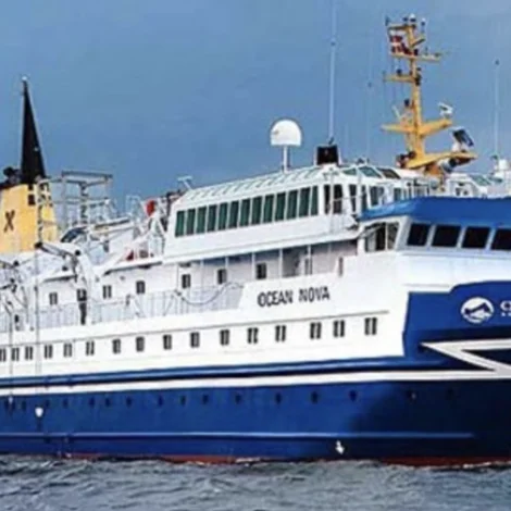 Ocean Nova á vitjan í Vági