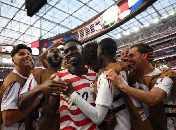 Folarin Balogun gjørdi bart á stóra SoFi-leikvøllinum - til stóran amerikanskan fagnað (Mynd: Patrick T. Fallon/AFP/Ritzau Scanpix)