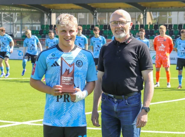 Aron Benjaminsen og Bergur Højgaard frá Bygma Balslev - Mynd: Hans Erik Danielsen