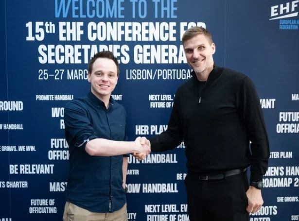 Andrass Thomsen, HSF-aðalskrivari, saman við fyrrverandi norska stórspælarunum, Bjarte Myrhol