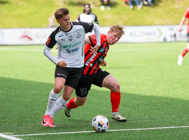 Pætur Petersen er nú aftur á máltalvuni fyri B36. Í kvøld rakk tað til trý kærkomin stig (Savnsmynd: Sverri Egholm)