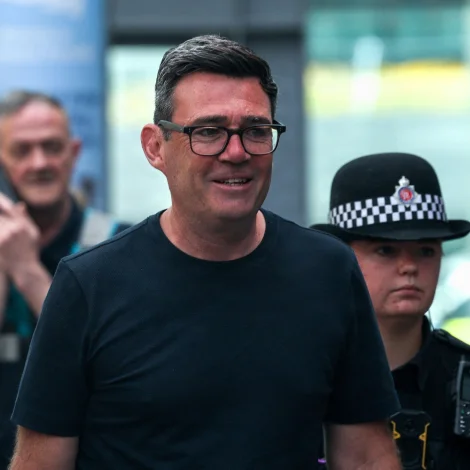 Andy Burnham vil vera nýggjur Labour-formaður