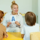 Alt fleiri børn illa fyri málsliga