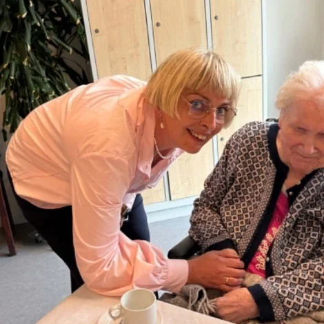 100 ára føðingardagur hjá Amandu