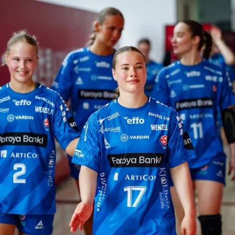 Føroysku kvinnurnar vunnu á Kroatia hósdagin og kunnu skriva søgu aftur í dag (Mynd: IHF / Kolektiff / Sasa Pahic Szabo)