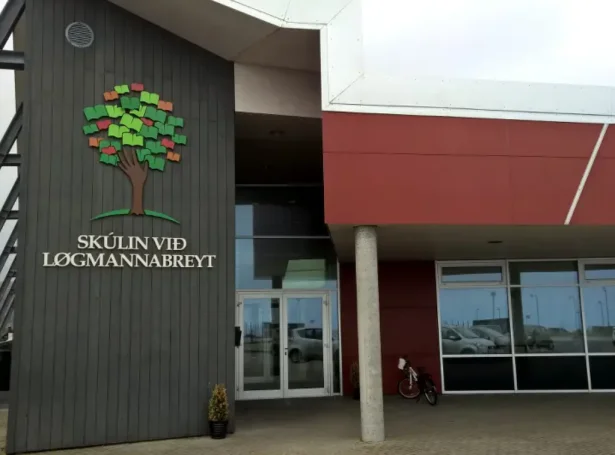 Í fyrstu syftu komu níggju umsóknir inn. Hetta var eftir at freistin var úti mikudagin 10. juni (Mynd: skulabladid.fo)