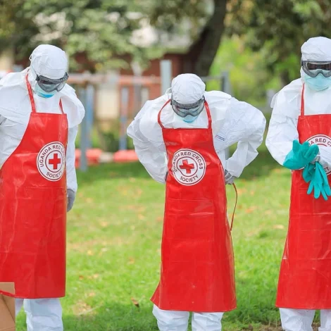 Reyði Krossur letur hálva millión til arbeiði móti ebola