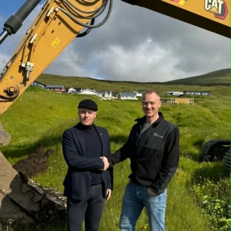 Fyrsta flagið grivið av á Heiðatrøðni