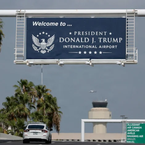 Floghavn í Florida broytt navn til heiðurs fyri Donald Trump