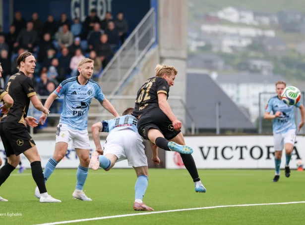 Sølvi Vatnhamar skoraði aftur í Evropa - tað rakk tó ikki (Savnsmynd: Sverri Egholm)