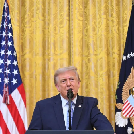 Trump: Kina skaffaði sær atgongd til amerikanskar valdátur