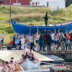 Báturin verður lyftur upp, nú FM-heitið nærum er tryggjað (Mynd: Sverri Egholm)