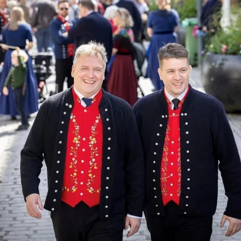 Ólavsøkuheilsan frá Fólkaflokkinum í Tórshavnar Býráð