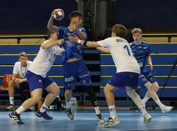 Føroyar vunnu greitt á Finnlandi og spældu javnleik móti Eysturríki. Trý stig og 2. pláss í bólkinum - skjótt byrjar miðumfari í Beograd (Mynd: Dusan Sandic)