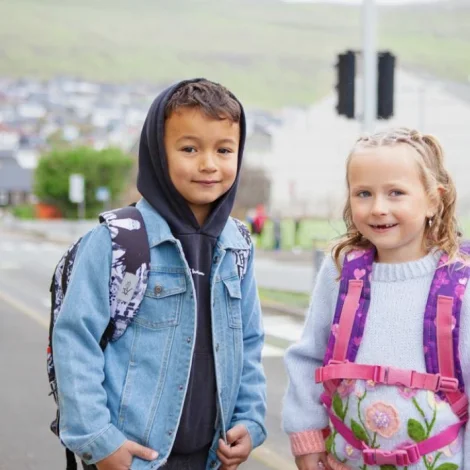 – Ansið eftir børnunum í ferðsluni