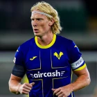 Andrias Edmundsson spældi 120 minuttir, kom fyri nógv og leiddi liðið víðari í italsku steypakappingini (Mynd: Hellas Verona)