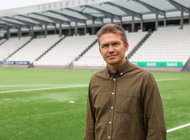 André Olsen er settur í starv sum talentmennari hjá Fótbóltssambandi Føroya (Mynd: Jóhanna Thomsen / FSF)