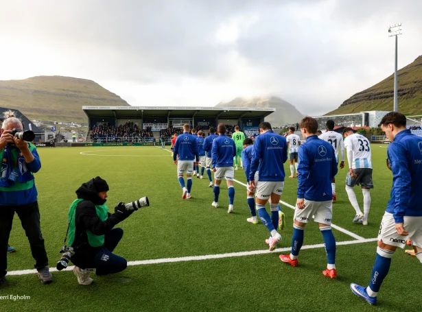 Málleyst eftir dystin við Djúpumýru og harvið fer vinnarin í lettiska høvuðsstanum í kvøld víðari til deildarspælið - hjá taparanum er evropeiska árið av (Mynd: Sverri Egholm)