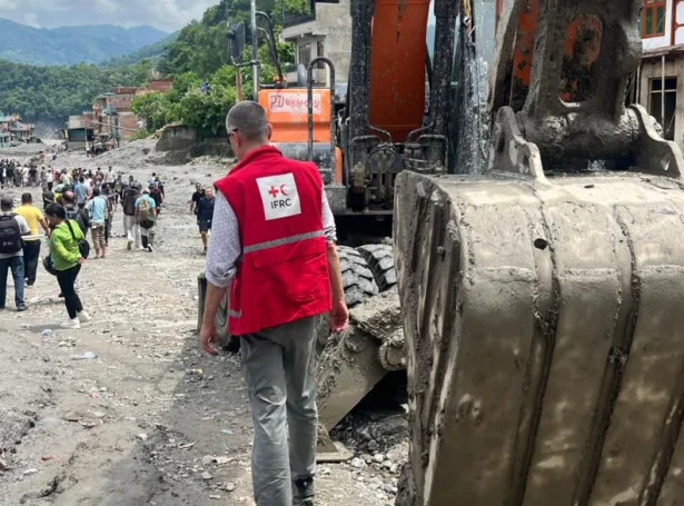(Myndir: Nepal Red Crescent Society)