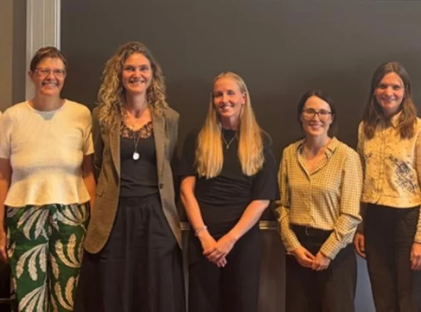 Á myndini frá vinstru: Claus Thorn Ekstrøm, Else Marie Olsen, Katrine Strandberg-Larsen, Andrea Joensen, Francesca Solmi, Terese Sara Høj Jørgensen og Lau Caspar Thygesen (Mynd: privatmynd)