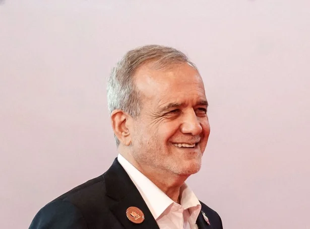 Iranski forsetin, Masoud Pezeshkian skal luttaka á ST-aðalfundinum í New York (Mynd: Alexander Kazakov/AFP/Ritzau Scanpix)