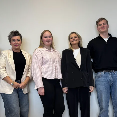 Nýggja starvsnevndina frá vinstru: Rúni Gaardbo, Sabina Poulsen, Signhild Rannváardóttir, Annika Olsen, Òli Mortensen og Alvi Hjelm.  Bjørg Oddfinnsdóttir Jensen vantar á myndini (Mynd: Svimjisamband Føroya)