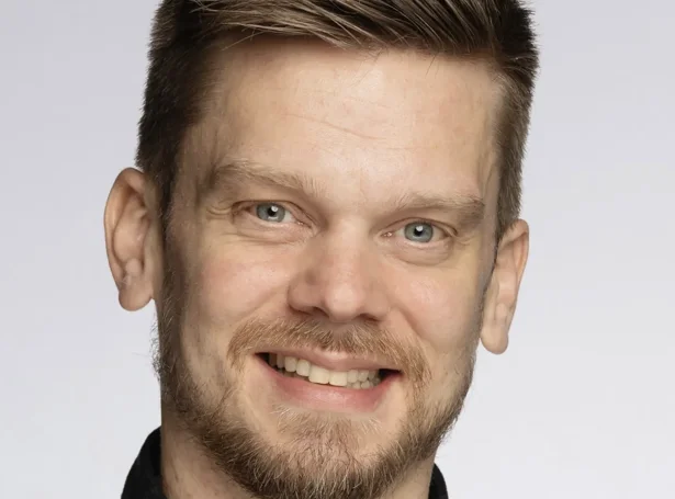 Rógvi Olavson, ph.d.-lesandi á Søgu- og samfelagsdeildini á Fróðskaparsetri Føroya (Mynd: Fróðskaparsetur Føroya)