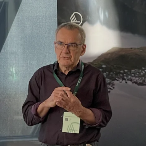 Meinhard Eliasen frá Umhvørvisstovuni á norðurlendskum seminari um orkumál. Mynd Jan Müller