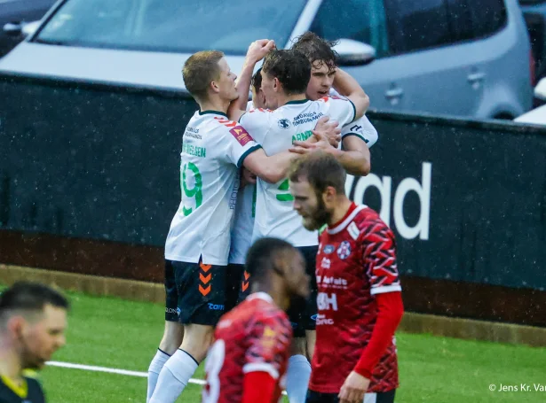 07 Vestur legði upp til eina nýggja niðurflytingarfinalu við 2-1 sigrinum í Sørvági. Samstundis gjørdist greitt, at B68 eftir seks ár skal niður í 1. deild (Mynd: Jens Kr. Vang)
